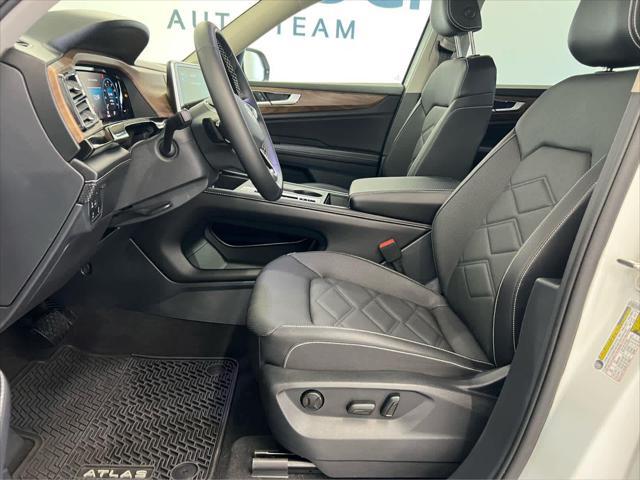 2025 Volkswagen Atlas 2.0T SE