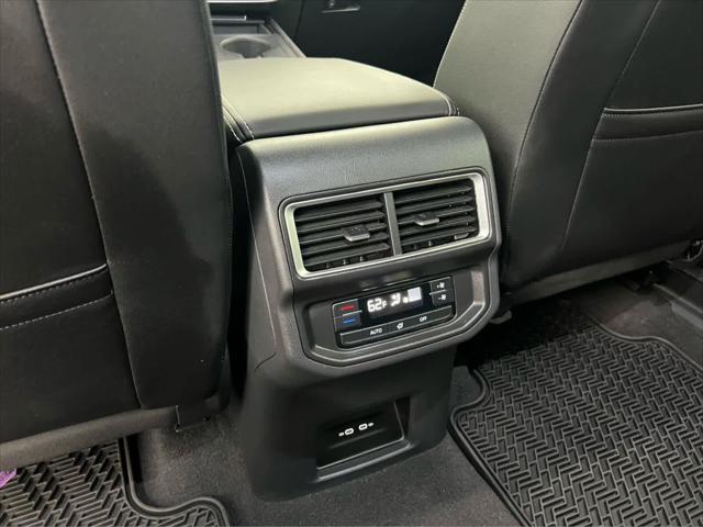2025 Volkswagen Atlas 2.0T SE