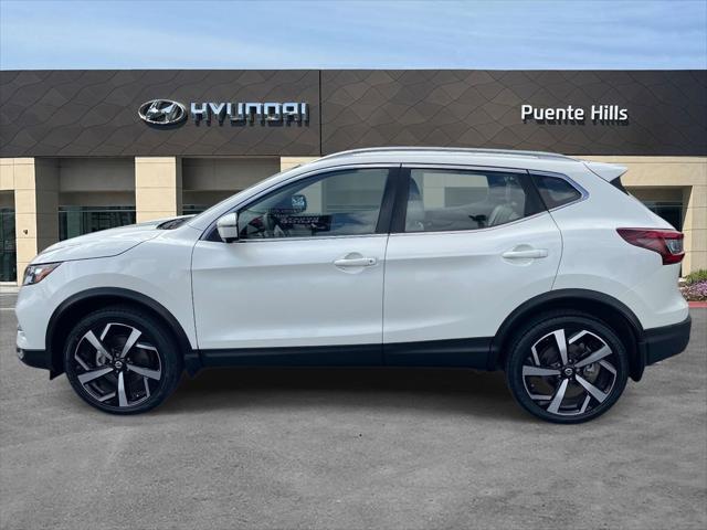 2022 Nissan Rogue Sport SL FWD Xtronic CVT