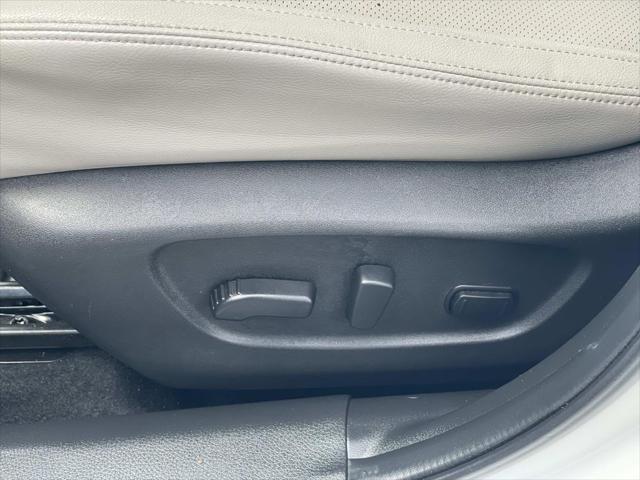 2022 Nissan Rogue Sport SL FWD Xtronic CVT