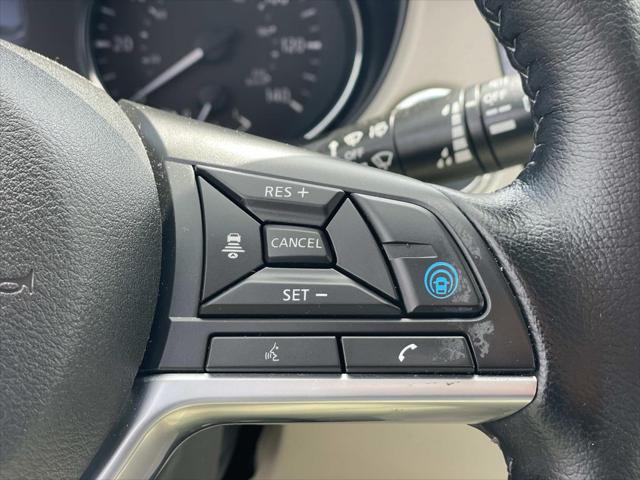 2022 Nissan Rogue Sport SL FWD Xtronic CVT