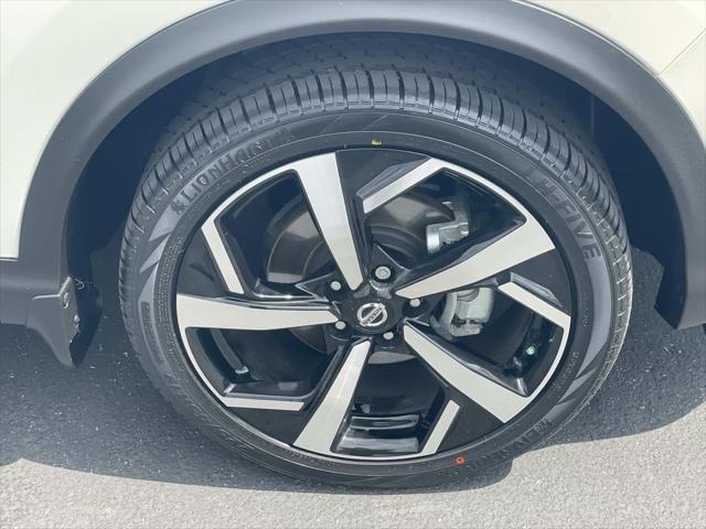 2022 Nissan Rogue Sport SL FWD Xtronic CVT
