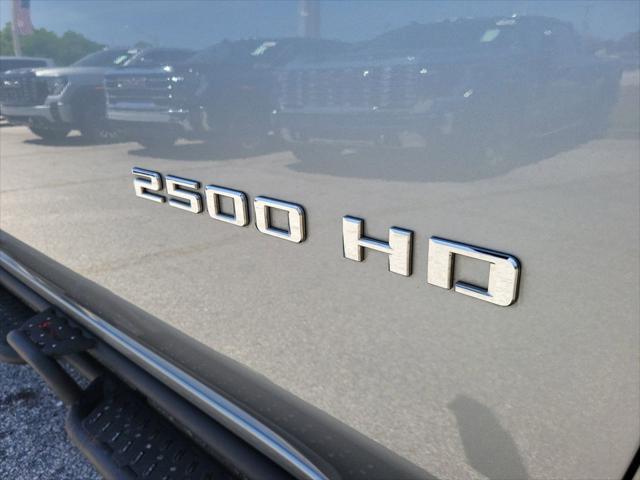 2024 Chevrolet Silverado 2500HD 4WD Crew Cab Standard Bed LT