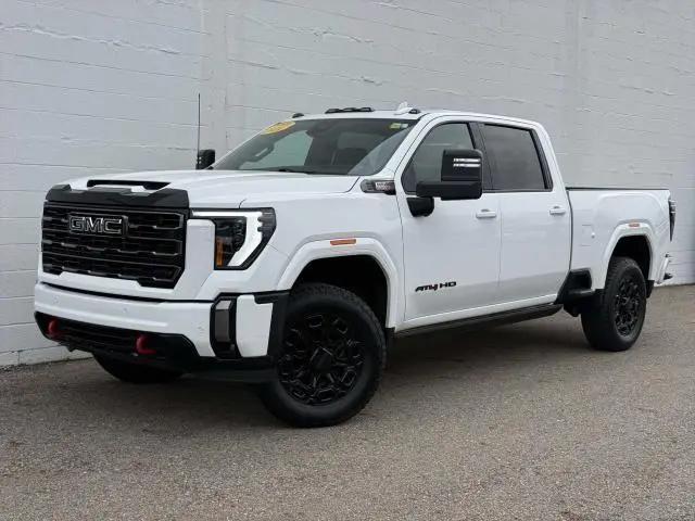 2024 GMC Sierra 2500HD 4WD Crew Cab Standard Bed AT4 for sale in Charlotte, MI