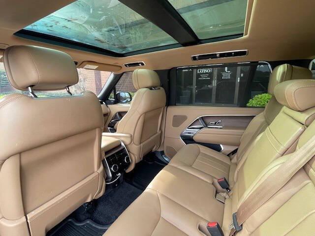 2023 Land Rover Range Rover P530 SE