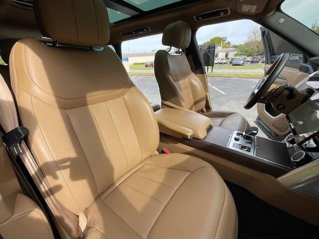 2023 Land Rover Range Rover P530 SE