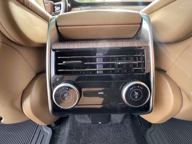 2023 Land Rover Range Rover P530 SE