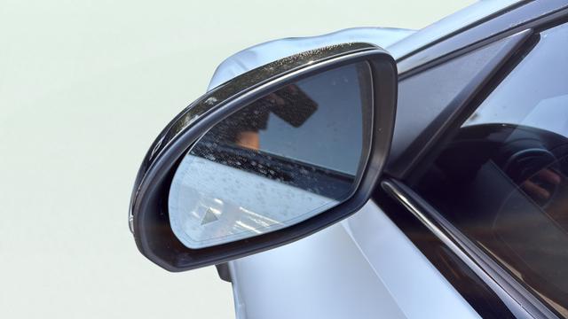 2023 Mercedes-Benz C-CLASS C 300 4MATIC Sedan