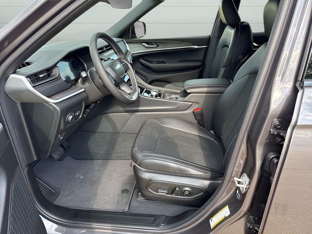 2026 Jeep Grand Cherokee L Altitude 4x2