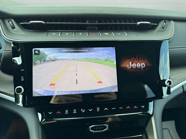 2026 Jeep Grand Cherokee L Altitude 4x2