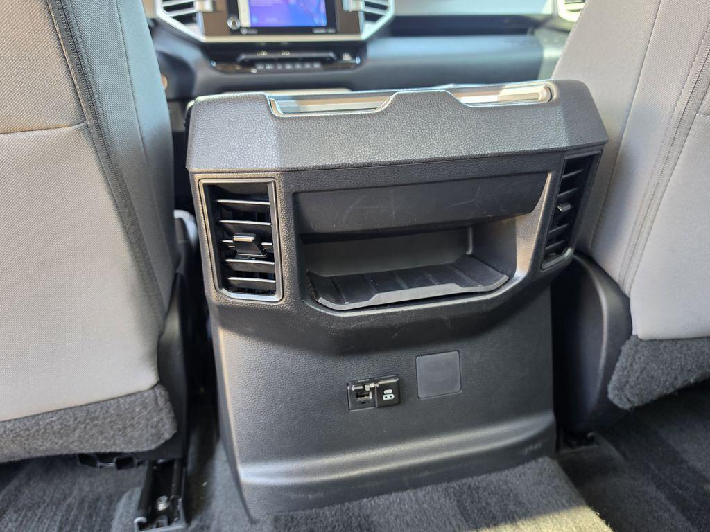 2024 Toyota Tundra SR5 - Photo 18