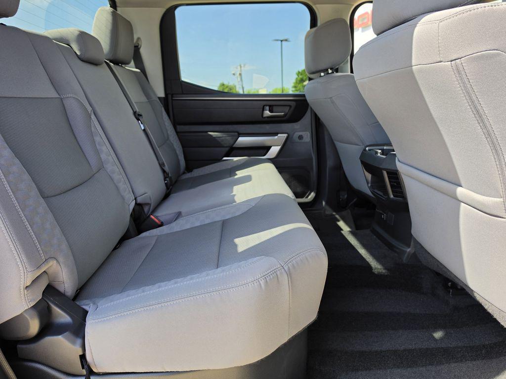 2024 Toyota Tundra SR5 - Photo 29