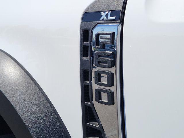 2024 Ford 600 XL