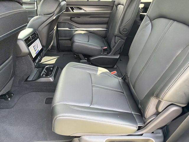 2026 Jeep Grand Wagoneer Summit Obsidian 4x4