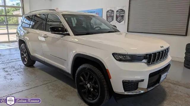 2023 Jeep Grand Cherokee L Limited 4x4 for sale in Salina, KS
