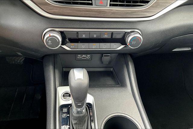 2025 Nissan Altima SV FWD