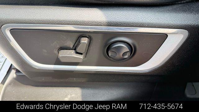 2023 Ram 1500 Laramie Crew Cab 4x4 5'7" Box