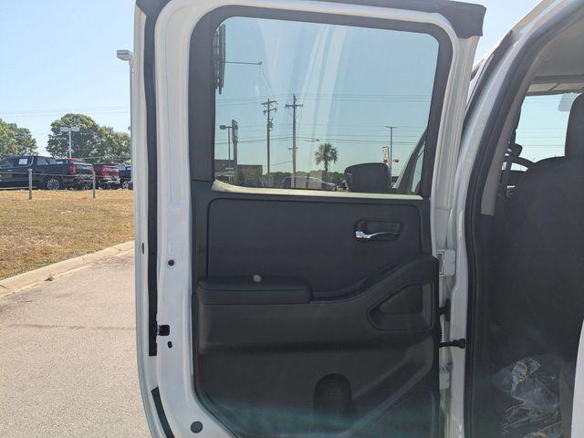2026 Nissan Frontier Crew Cab SV 4x2