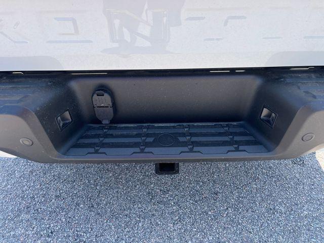 2026 Nissan Frontier Crew Cab PRO-X 4x2