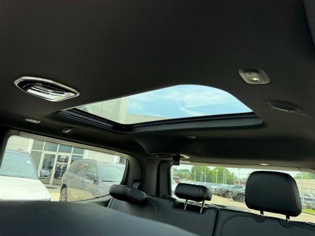 2026 Jeep Grand Wagoneer Summit Obsidian 4x4