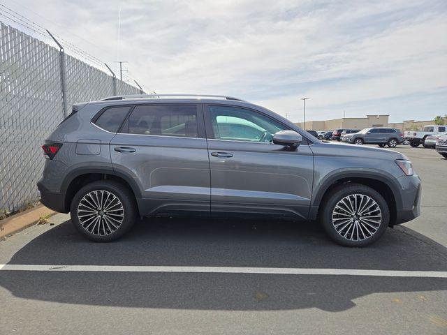 2026 Volkswagen Taos SE