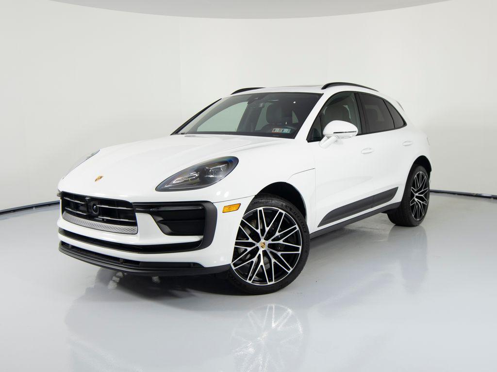 /2026 Porsche Macan