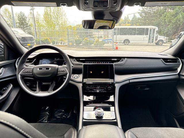 2025 Jeep Grand Cherokee L Altitude X 4x4