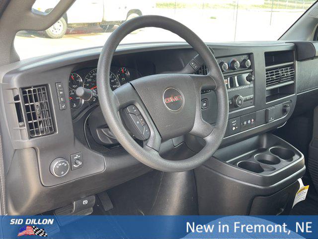 2025 GMC Savana Cutaway Work Van