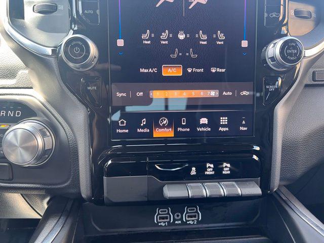 2026 Ram 1500 Laramie Crew Cab 4x4 5'7" Box