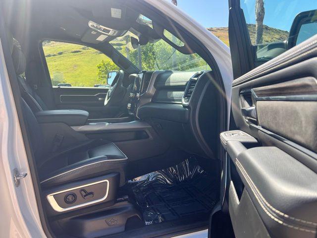 2026 Ram 1500 Laramie Crew Cab 4x4 5'7" Box