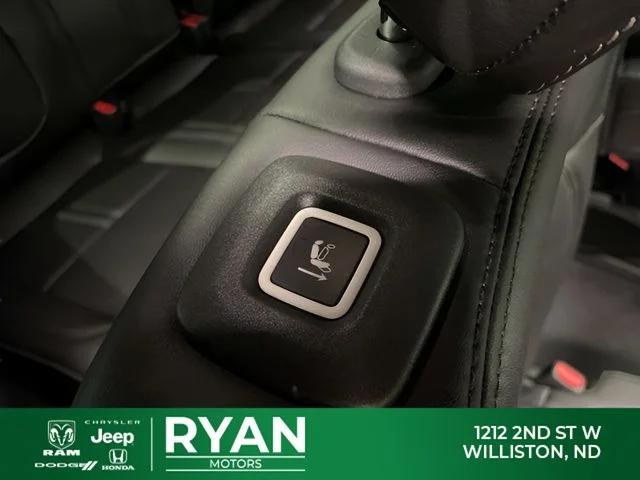 2026 Jeep Grand Wagoneer Upland 4x4
