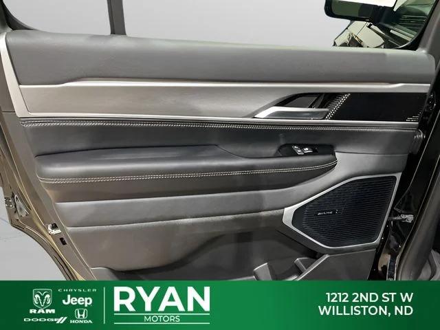 2026 Jeep Grand Wagoneer Upland 4x4