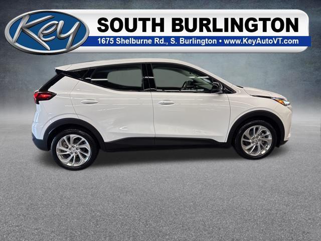 2027 Chevrolet Bolt LT FWD