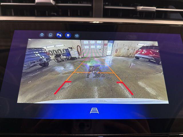 2027 Chevrolet Bolt LT FWD