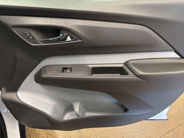 2027 Chevrolet Bolt LT FWD