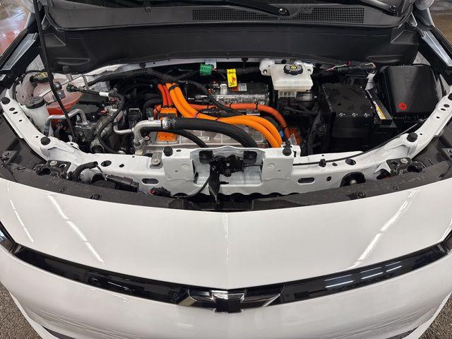 2027 Chevrolet Bolt LT FWD