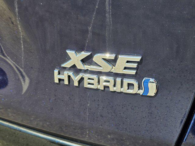 2019 Toyota RAV4 Hybrid XSE