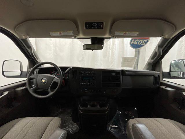 2024 Chevrolet Express Passenger RWD 3500 Extended Wheelbase LT