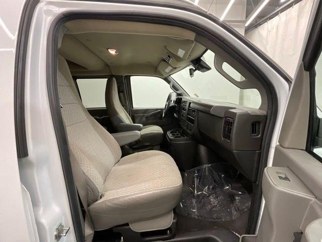 2024 Chevrolet Express Passenger RWD 3500 Extended Wheelbase LT