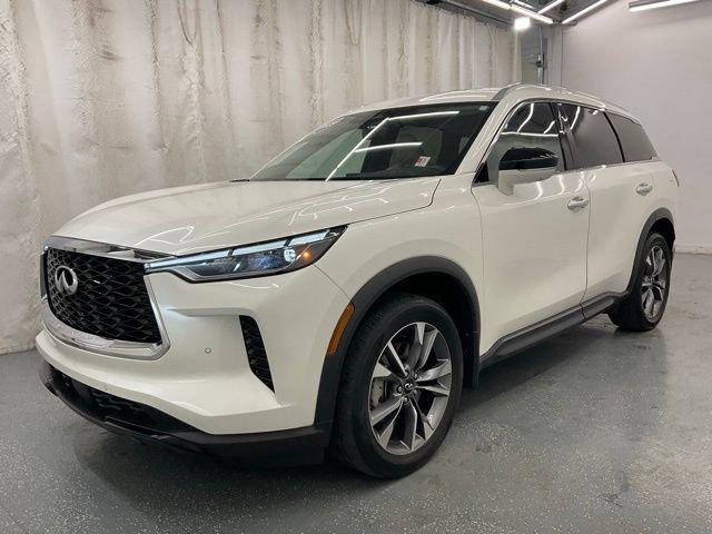 2023 INFINITI QX60 LUXE AWD