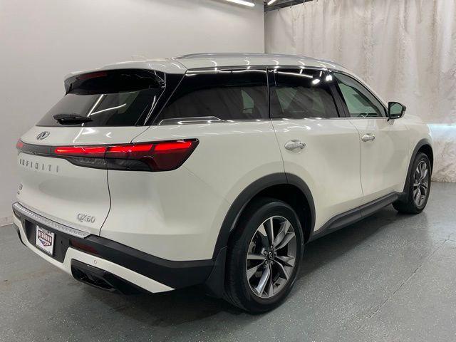 2023 INFINITI QX60 LUXE AWD