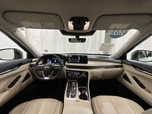 2023 INFINITI QX60 LUXE AWD