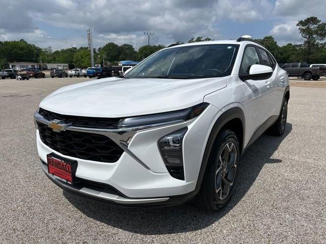 2025 Chevrolet Trax FWD LT