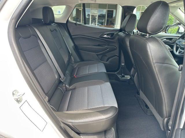 2025 Chevrolet Trax FWD LT