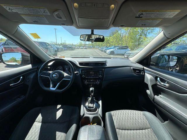 2018 Nissan Rogue SV 2018 Nissan Rogue SV