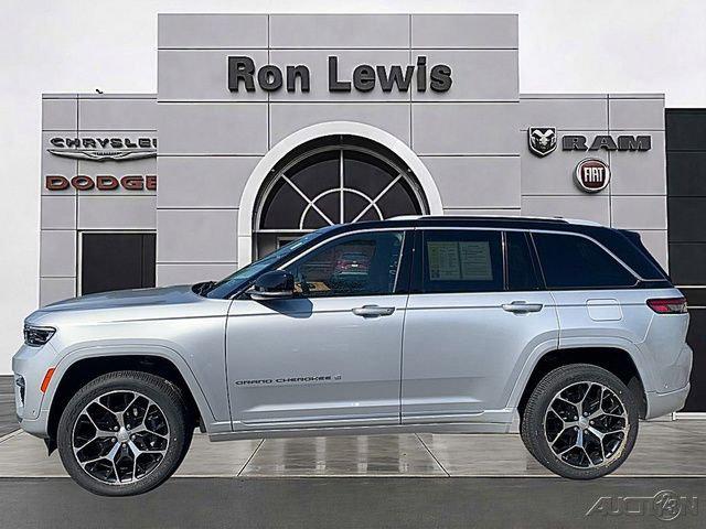 2022 Jeep Grand Cherokee Summit Reserve 4x4 2022 Jeep Grand Cherokee Summit Reserve 4x4