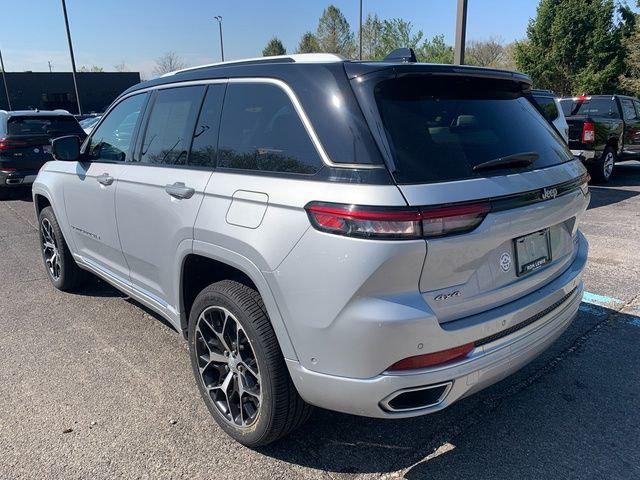 2022 Jeep Grand Cherokee Summit Reserve 4x4 2022 Jeep Grand Cherokee Summit Reserve 4x4