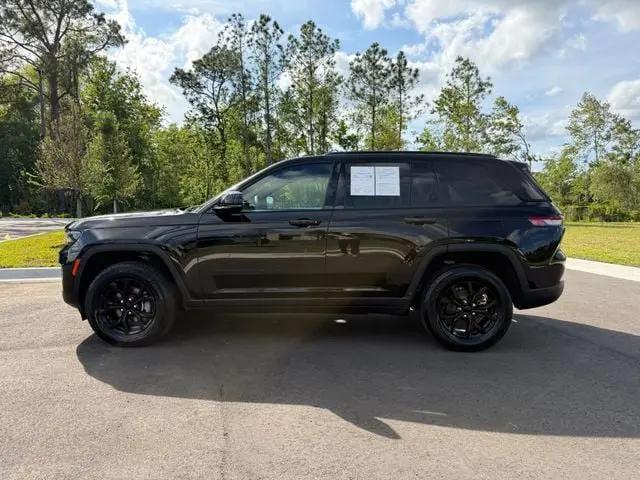 2025 Jeep Grand Cherokee Altitude 4x4