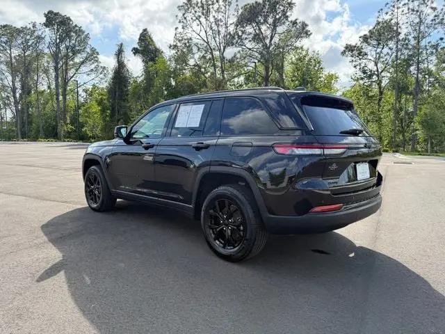 2025 Jeep Grand Cherokee Altitude 4x4
