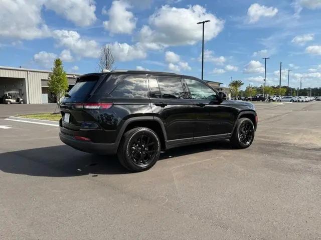 2025 Jeep Grand Cherokee Altitude 4x4